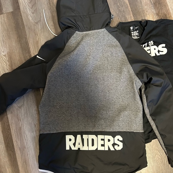 Raiders Merch - Picture 2 of 3